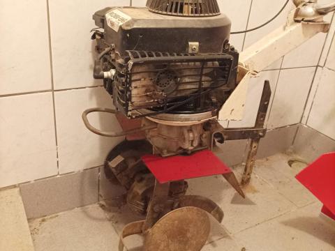 Robi-56 kapálógép