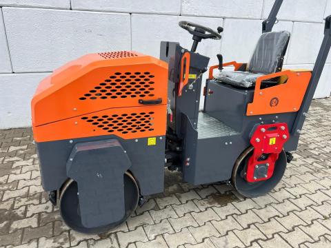Mini úthenger Road Roller – 1 tonna (új) Mini úthenger Road Roller – 1 tonna (új)