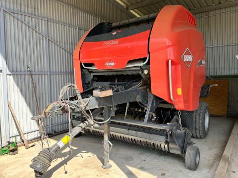 KUHN VB 3160 KÖRBÁLÁZÓ | 2018 | 17000 Bála | KUHN VB 3160 KÖRBÁLÁZÓ | 2018 | 17000 Bála |