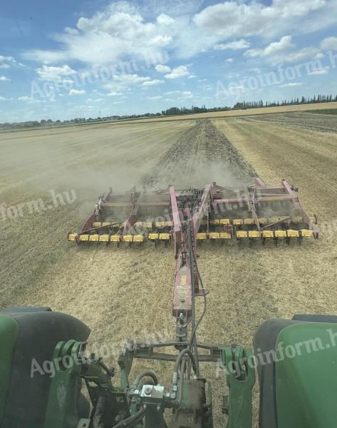Vaderstad Carrier 500 eladó