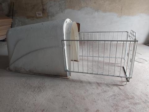Borjúnevelő ketrecek eladók