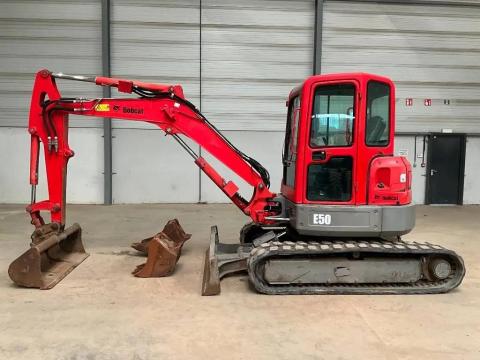 Bobcat E 50 / 2017 / 3 369 üzemóra / Lízing 20%-tól Bobcat E 50 / 2017 / 3 369 üzemóra / Lízing 20%-tól
