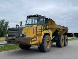 Komatsu HM300 / 2006 / Lízing 20%-tól