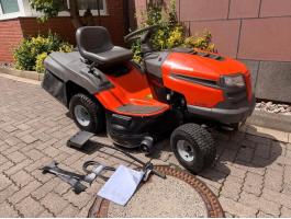 Husqvarna TC 138 L fűnyíró traktor