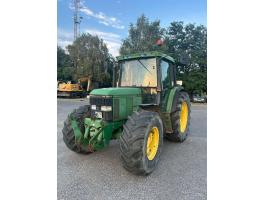 John Deere 6400
