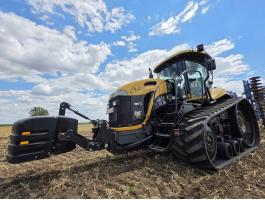 Challenger MT 765 traktor (CSERE/BESZÁMÍTÁS)