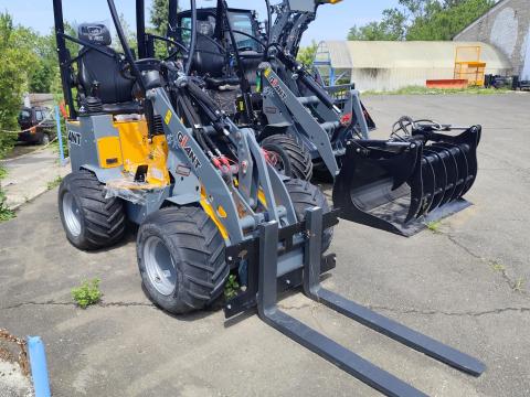 Giant G1100