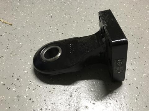 Eladó új Scharmüller felcsavarozható, furatos golyós vonószem D42 mm – 110x100 Eladó új Scharmüller felcsavarozható, furatos golyós vonószem D42 mm – 110x100