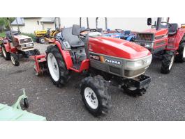 Yanmar F200 japán kistraktor talajmaróval
