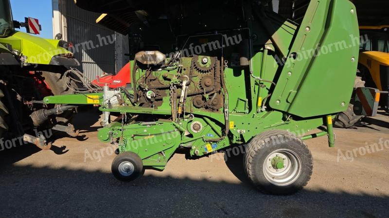 Krone Comprima F 155 XC körbálázó