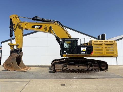 Caterpillar 390F / 2019 / 8 847 üzemóra / Lízing 20%-tól