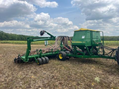 John Deere 740A Gabonavetőgép