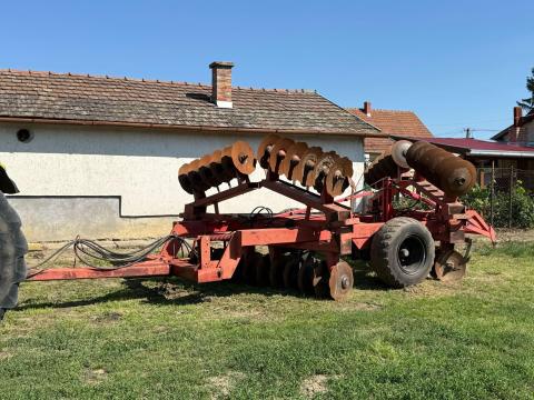 IH 6,2 nehéztárcsa + güttler húzó IH 6,2 nehéztárcsa + güttler húzó