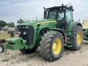 John Deere 8330
