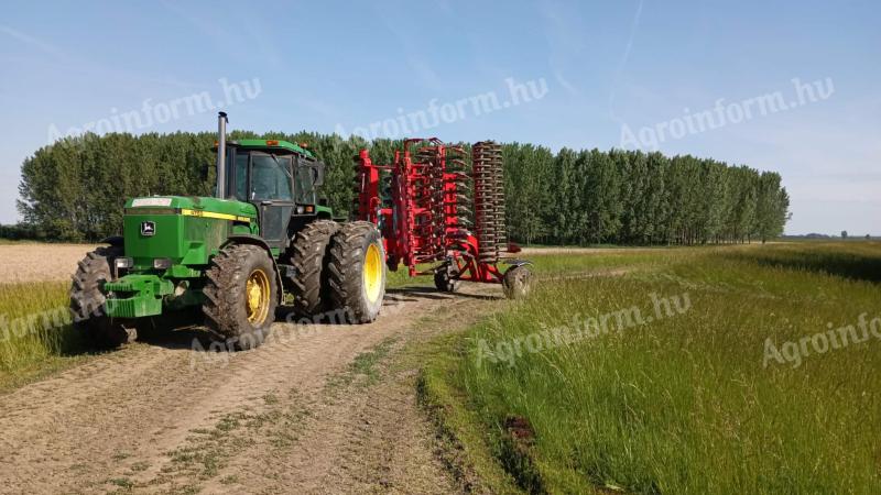 John Deere 4755