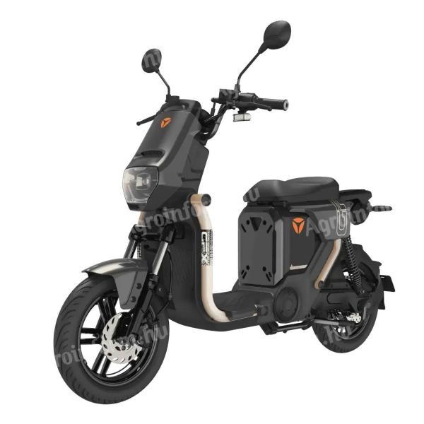 Yadea GFX elektromos robogó, fekete, 48 V 24 Ah, max 45 km/h