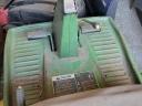 John Deere fűnyírótraktor