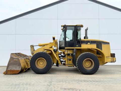Caterpillar 938G / 2005 / 16 829 üzemóra / Lízing 20%-tól