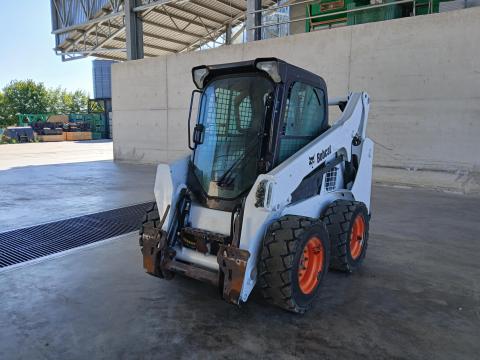 Bobcat S570 csúszókormányzású rakodó Bobcat S570 csúszókormányzású rakodó