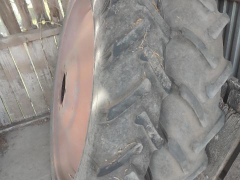 MTZ művelőkerék 1 pár 9,5-42 MTZ művelőkerék 1 pár 9,5-42