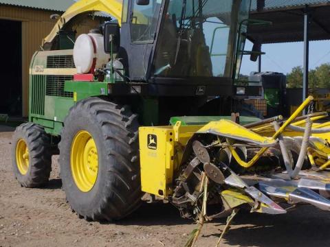 John Deere 6750 silózó John Deere 6750 silózó