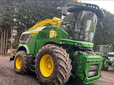 John Deere 9700