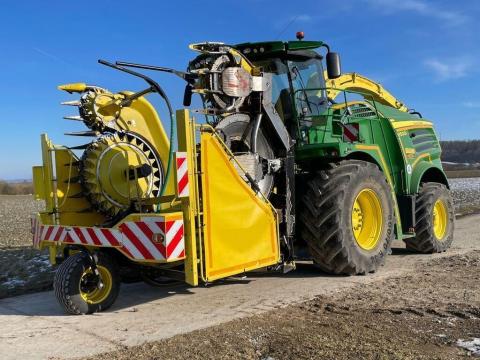 John Deere 8500