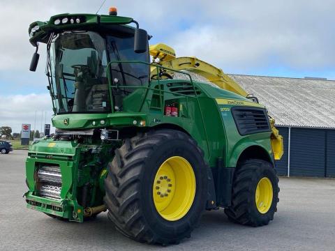 John Deere 9700