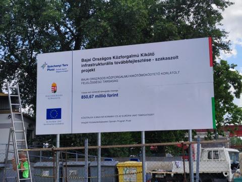 Pályázati és projekt tájékoztató táblák készítése