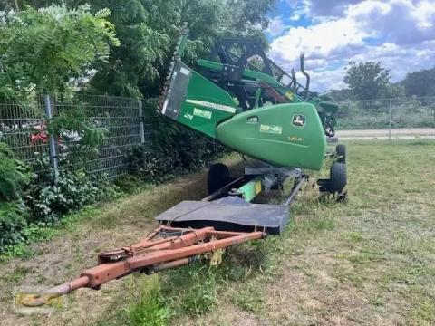 John Deere 635R
