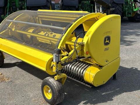 John Deere 639