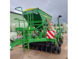 John Deere 750A