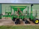 John Deere 750A