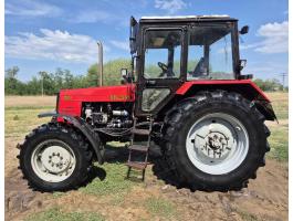 Mtz 820.2 traktor Új gumikkal