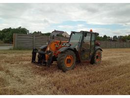 JCB 527-58 kitológémes rakodó raklapvillával,  2014-es évjáratú