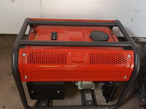 Aggregátor Husqvarna g 3200p Aggregátor Husqvarna g 3200p