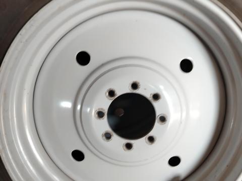 16.9R38 MTZ gumi felni