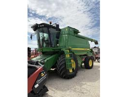 John Deere T660