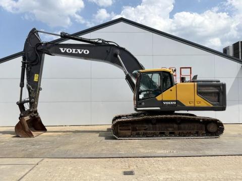 Volvo EC300EL / 2017 / 14 381 üzemóra / Lízing 20%-tól Volvo EC300EL / 2017 / 14 381 üzemóra / Lízing 20%-tól