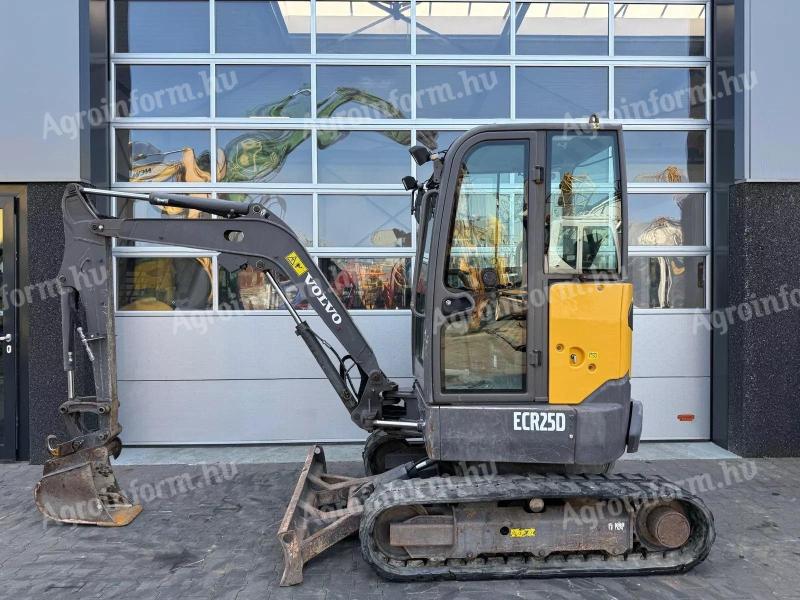 Volvo ECR25D / 2017 / 3 275 üzemóra / Lízing 20%-tól