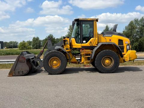 Volvo L90H / 2018 / 17920 üzemóra / Lízing 20%-tól