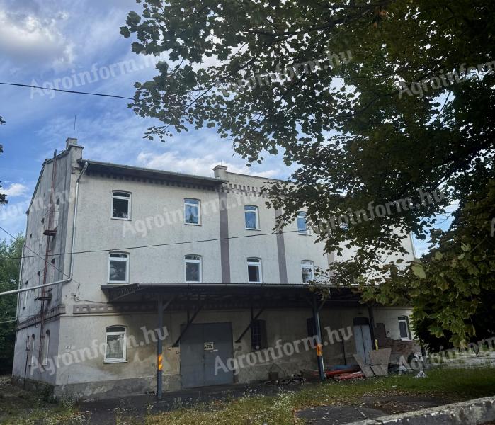 Kivételes befektetési lehetőség Ónodon – lakóház,  ipari telephely és egykori hengermalom közel 5000 m²-es területen