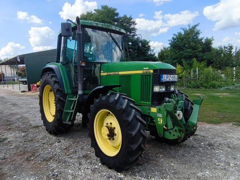 John Deere 6610