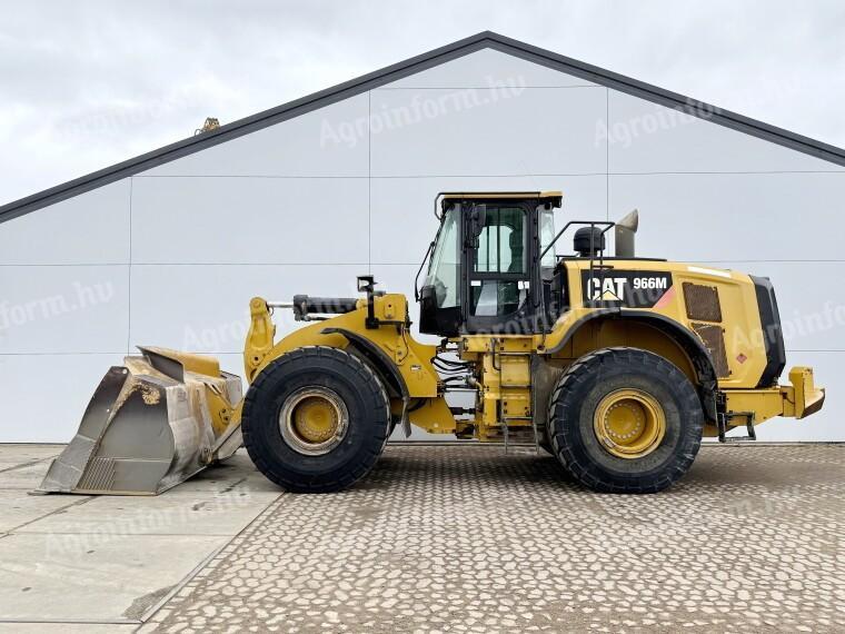 Caterpillar 966M / 2014 / 12 010 üzemóra / Lízing 20%-tól