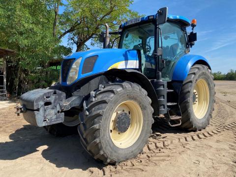 New Holland T7060 New Holland T7060