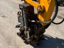 JCB JS145 + Engcon Rototilt gumikerekes kotró