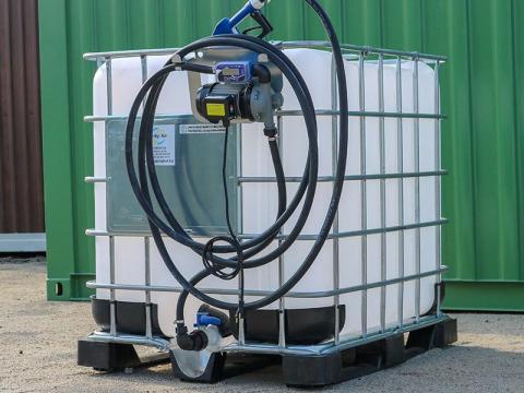 AdBlue IBC tartály 12V kimérő szettel AdamPumps X-Blue - NYÁRI FELTANKOLÁS AJÁNLAT