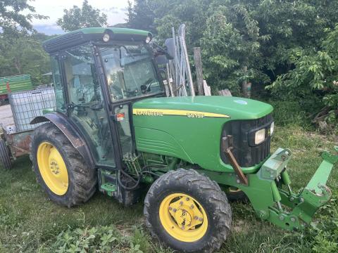 Eladó JOHN DEERE JD5515F típusú traktor