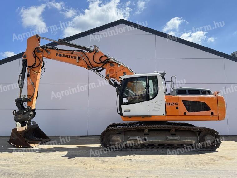Liebherr R924LC / 2016 / 11 306 üzemóra / Lízing 20%-tól
