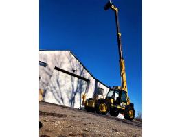 Caterpillar (CAT) TH-83 teleszkópos rakodó eladó – KOMPLETT ADAPTERCSOMAGGAL,  napi használatból